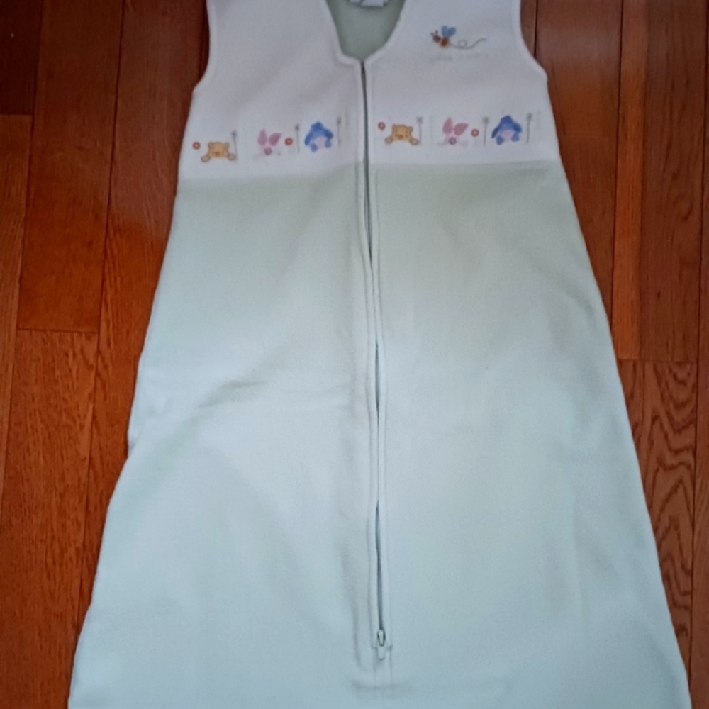 VINTAGE WINNIE THE POOH  AND FRIENDS SLEEP SACK/PRAM